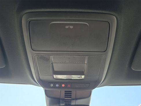 Used 2025 GMC Acadia Elevation w/ Elevation Premium Package image 36