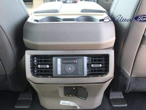 New 2026 Ford F250 Platinum w/ Platinum Plus Package AWD/4WD image 11