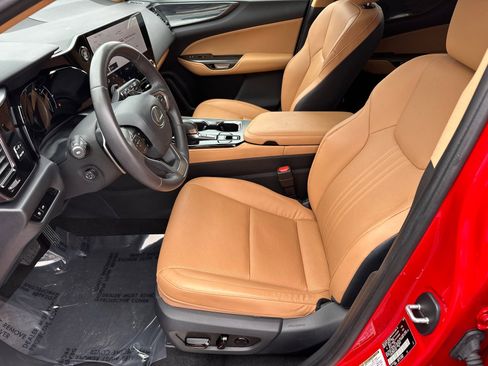 Used 2024 Lexus NX 250 FWD w/ Cold Area Package image 9