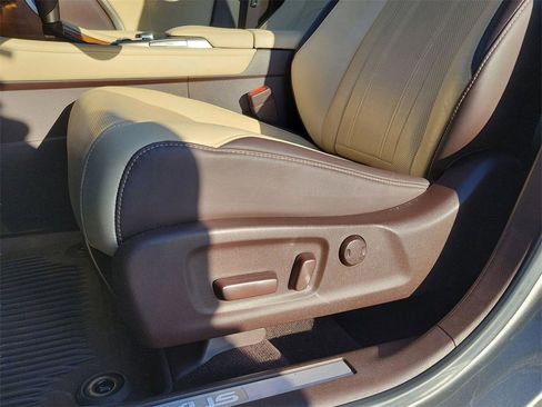 Used 2019 Lexus RX 350 FWD w/ Navigation Package image 19