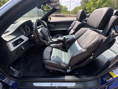 Used 2012 BMW M3 Convertible RWD image 25