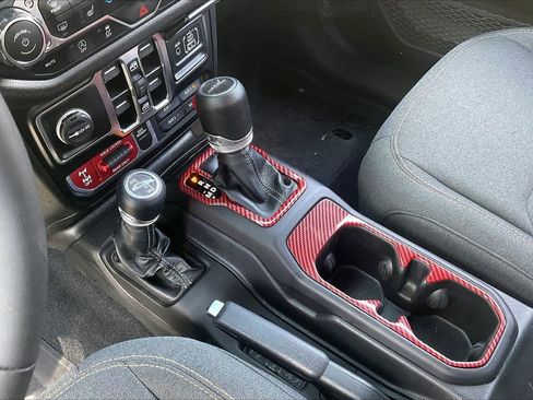 Certified 2024 Jeep Gladiator Sport AWD/4WD image 29