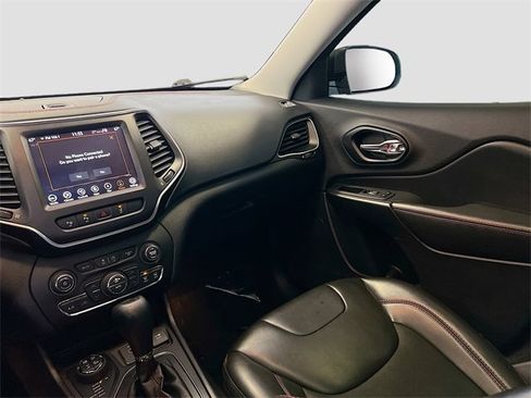 Used 2021 Jeep Cherokee Trailhawk w/ Sun, Sound & Nav Group image 26