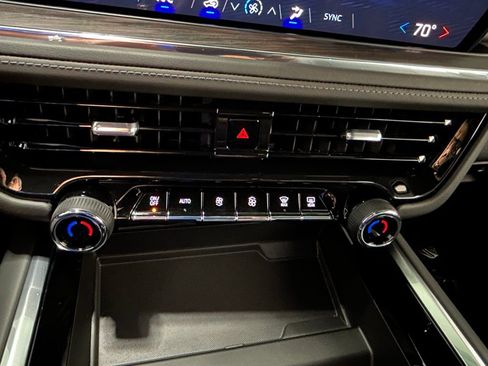 Used 2025 Chevrolet Tahoe LS image 34