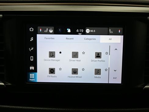 Used 2023 Chrysler Voyager LX image 18