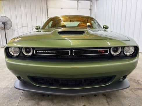 Used 2019 Dodge Challenger R/T RWD image 2