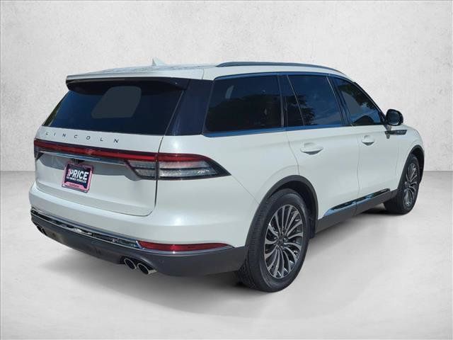 Used 2024 Lincoln Aviator 2WD w/ Premium Package image 5