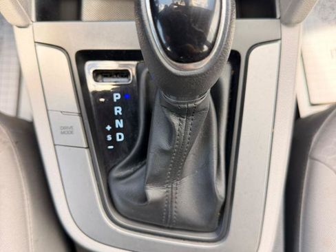 Used 2020 Hyundai Elantra SE w/ Cargo Package (C1) FWD image 22