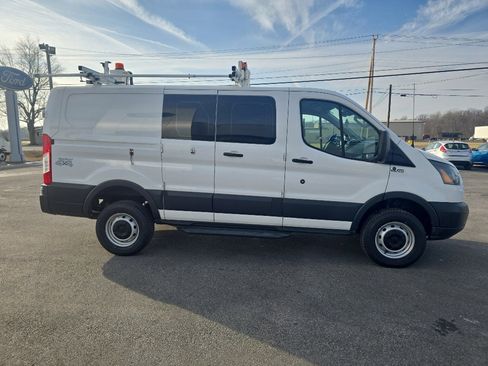 Used 2017 Ford Transit 250 130 Low Roof image 5