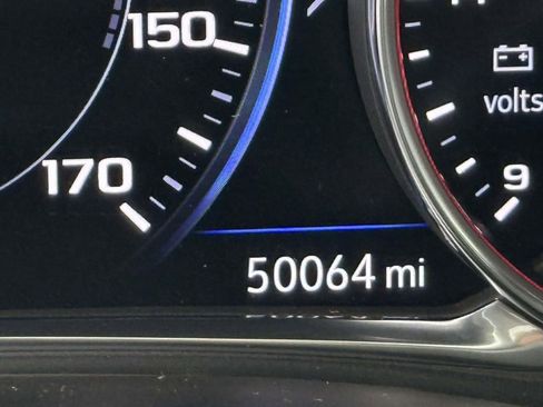 Used 2023 Chevrolet Traverse Premier w/ Redline Edition image 26