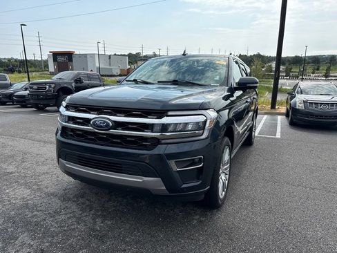 Used 2022 Ford Expedition Max Limited RWD image 5