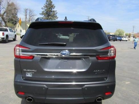 Used 2024 Subaru Ascent Limited w/ Technology Package AWD/4WD image 6