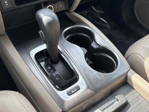 Used 2017 Honda Pilot EX-L image 25