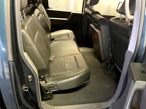 Used 2006 Nissan Titan LE w/ (R02) LE Off-Road Pkg image 14