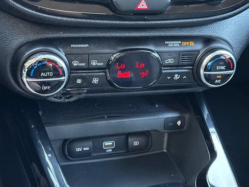 Used 2022 Kia Soul GT-Line FWD image 21