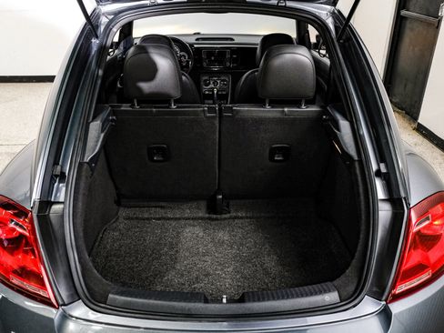 Used 2018 Volkswagen Beetle 2.0T S FWD image 55