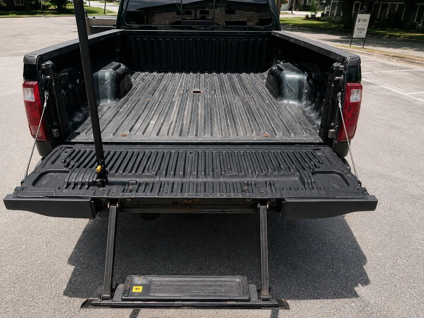 Used 2012 Ford F250 Lariat w/ Lariat Interior Pkg AWD/4WD image 21