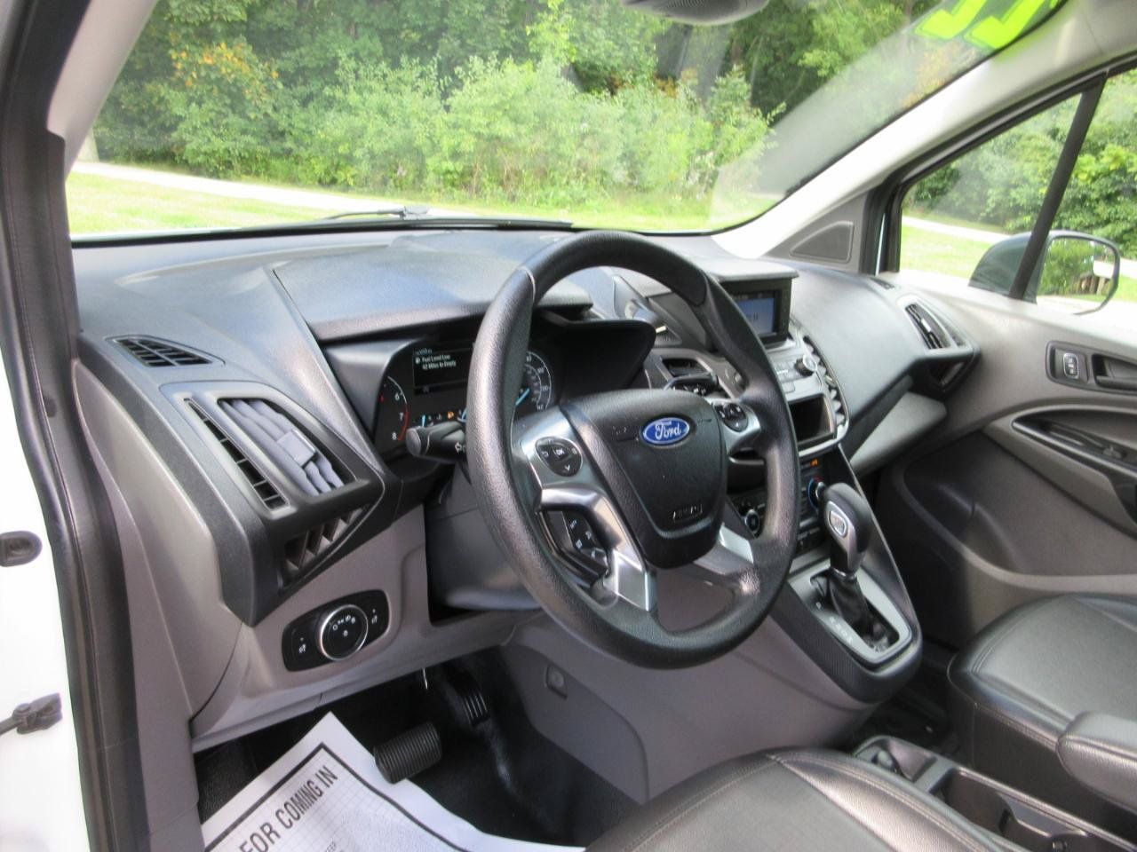 Used 2022 Ford Transit Connect XL FWD image 28