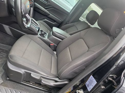 Used 2023 Chevrolet Colorado LT w/ LT Convenience Package AWD/4WD image 12