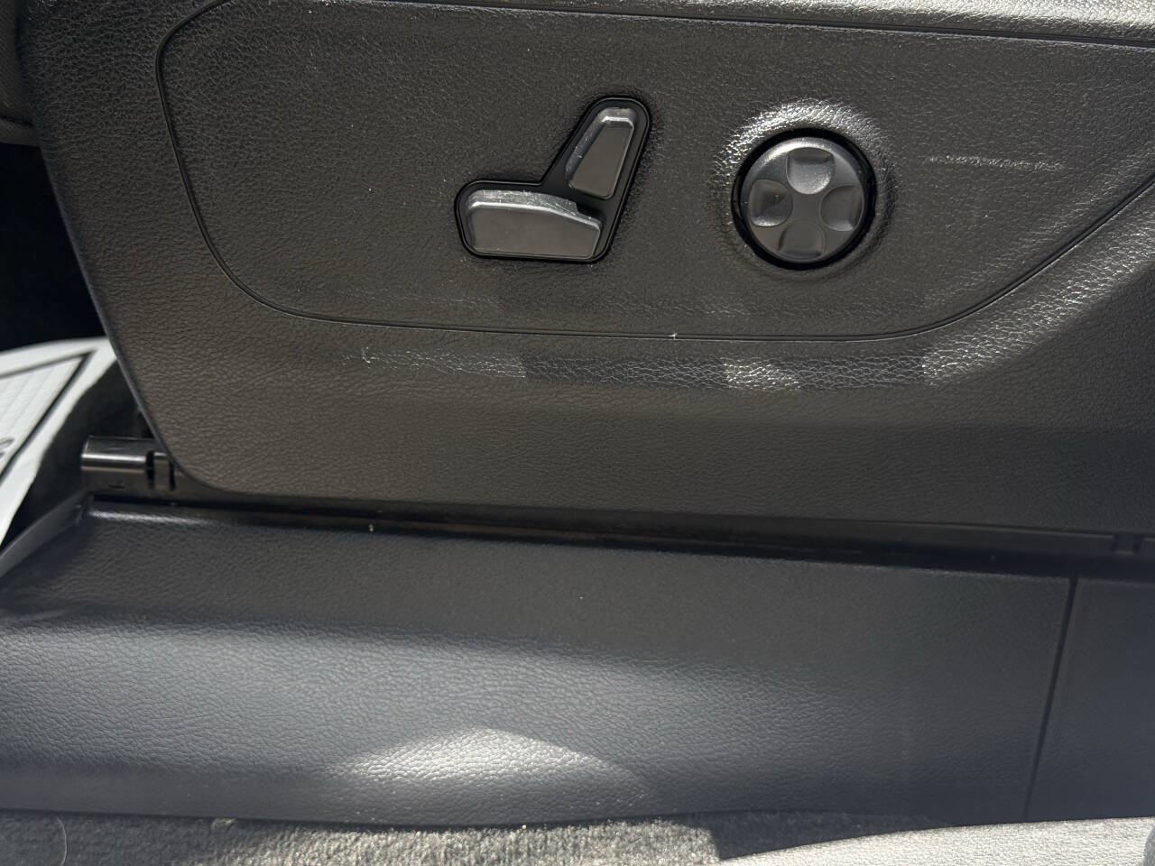 Used 2020 RAM 1500 Big Horn AWD/4WD image 11