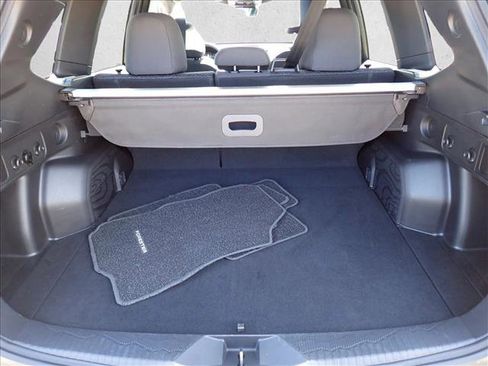 Used 2025 Subaru Forester Premium AWD/4WD image 8