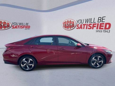 Used 2023 Hyundai Elantra SEL w/ Convenience Package FWD image 5