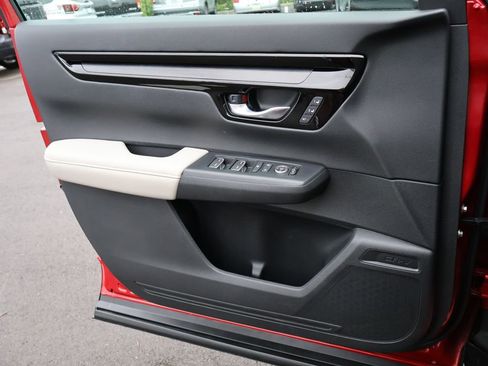 Certified 2025 Honda CR-V EX-L image 31
