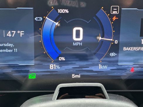 New 2026 Chevrolet Blazer EV RS w/ LPO, Blackout Package FWD image 26