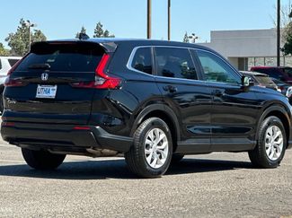 Used 2025 Honda CR-V LX video 2