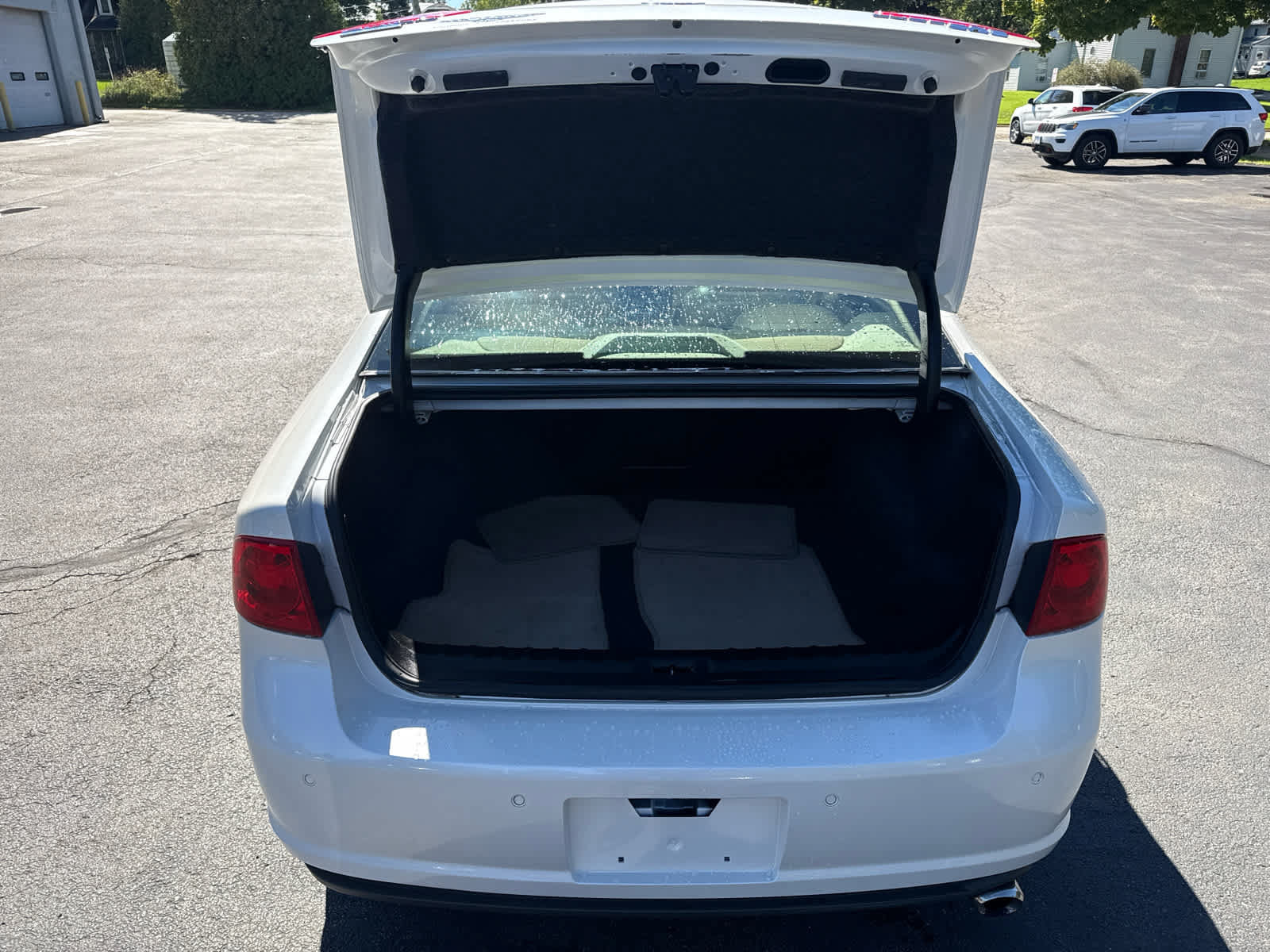 Used 2011 Buick Lucerne CXL FWD image 15