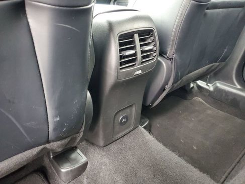 Used 2025 Ford Escape ST-Line image 30