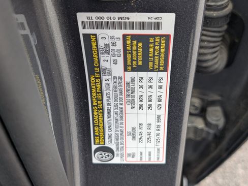 Used 2025 Volkswagen Jetta SEL image 40