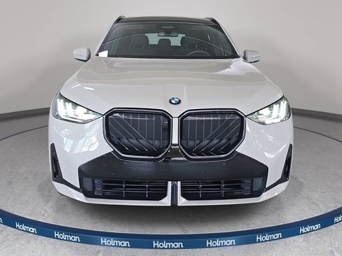 Used 2026 BMW X3 xDrive30i w/ Premium Package AWD/4WD image 3
