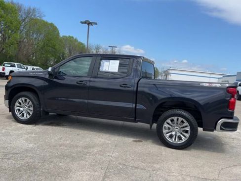 Used 2023 Chevrolet Silverado 1500 LT AWD/4WD image 6