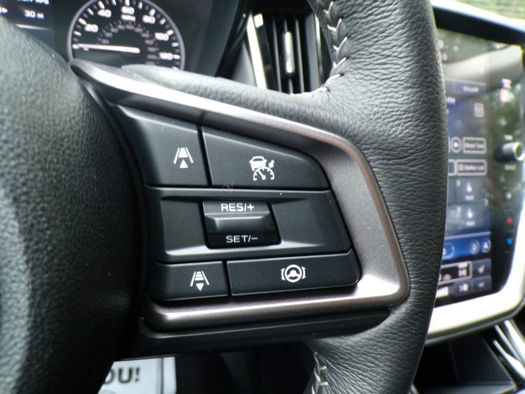 Used 2025 Subaru Outback Premium AWD/4WD image 32