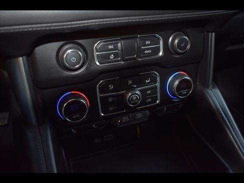 Used 2021 Chevrolet Tahoe LT image 12