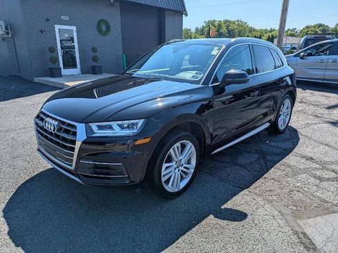 Used 2018 Audi Q5 2.0T Premium Plus w/ Premium Plus Package AWD/4WD image 2