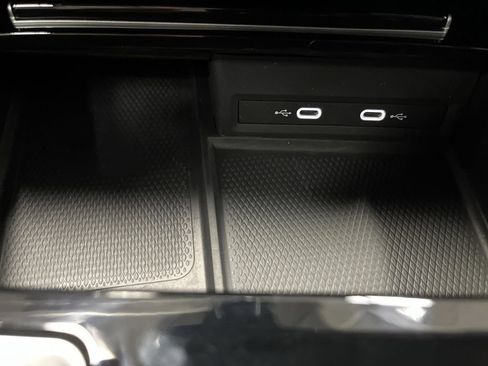 Used 2024 Volkswagen Atlas Cross Sport SEL Premium R-Line image 25