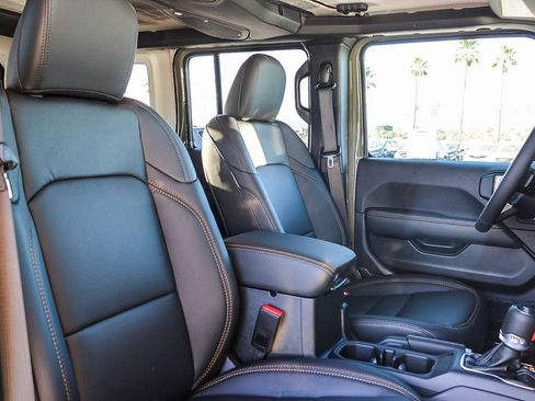 New 2026 Jeep Wrangler Unlimited Sahara AWD/4WD image 18