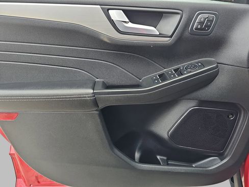 Used 2023 Ford Escape SE w/ PHEV Premium Package FWD image 32