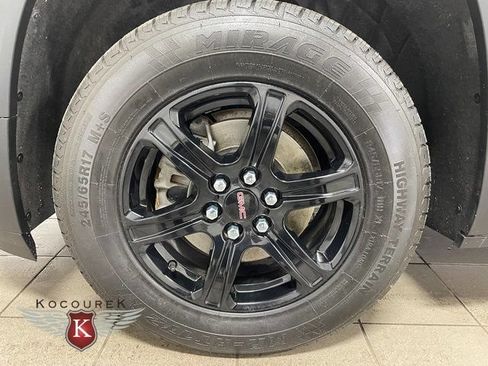 Used 2023 GMC Acadia AT4 AWD/4WD image 8