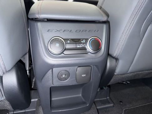 New 2026 Ford Explorer Active w/ Active Comfort Package image 33