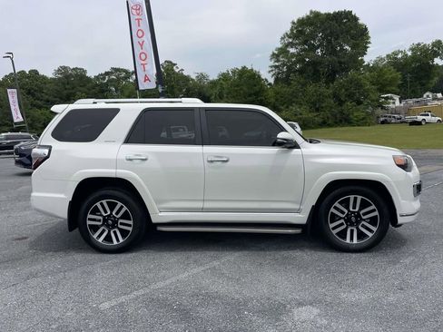 Used 2022 Toyota 4Runner Limited RWD image 2