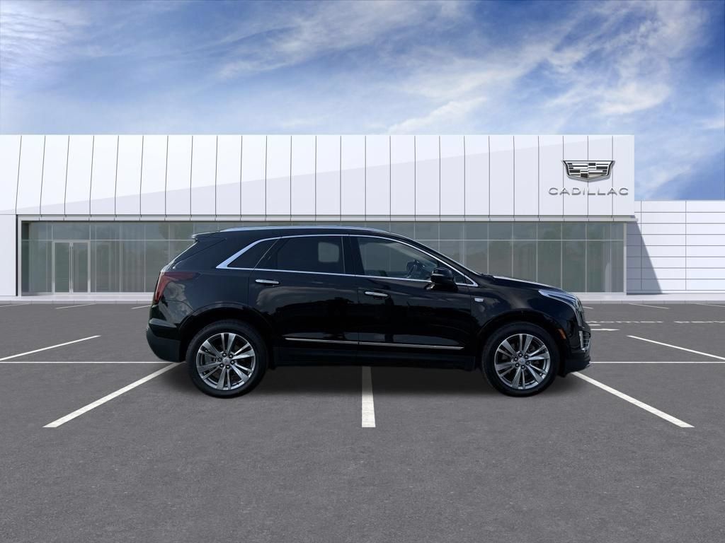 Certified 2024 Cadillac XT5 Premium Luxury AWD/4WD image 2
