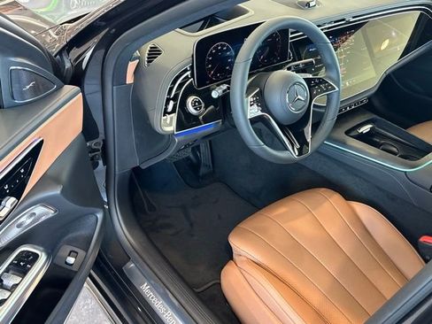 New 2026 Mercedes-Benz E 350 4MATIC Sedan image 10