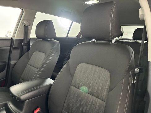 Used 2019 Kia Sportage LX FWD image 11