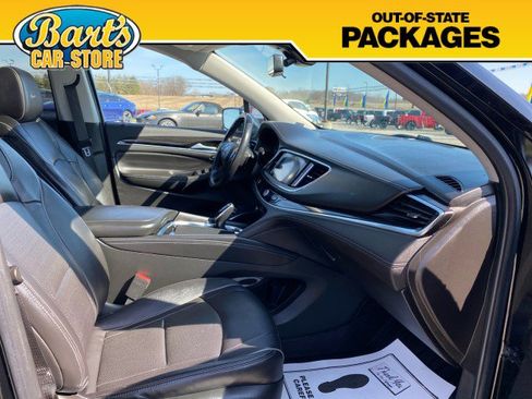 Used 2021 Buick Enclave Avenir w/ Avenir Technology Package image 17