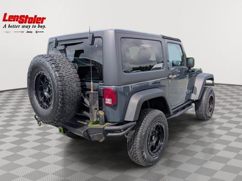 Used 2018 Jeep Wrangler Rubicon w/ Dual Top Group AWD/4WD image 5