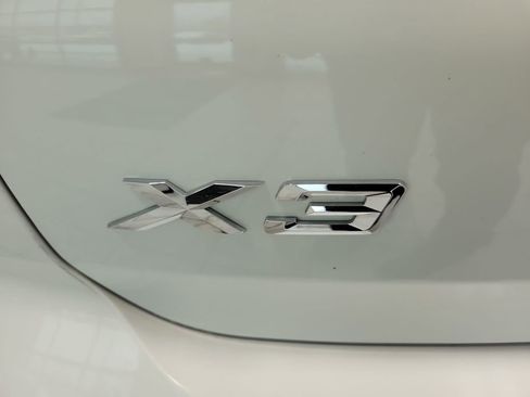 Used 2024 BMW X3 xDrive30i image 9
