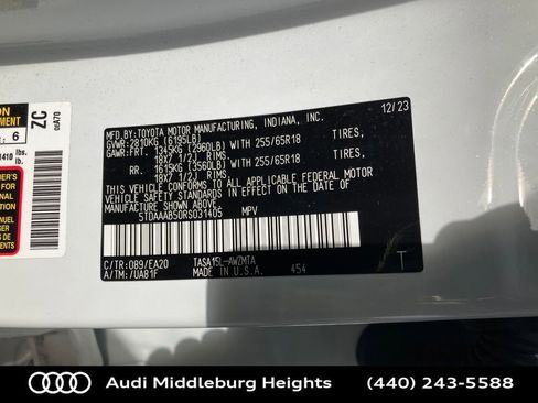 Used 2024 Toyota Grand Highlander XLE image 31